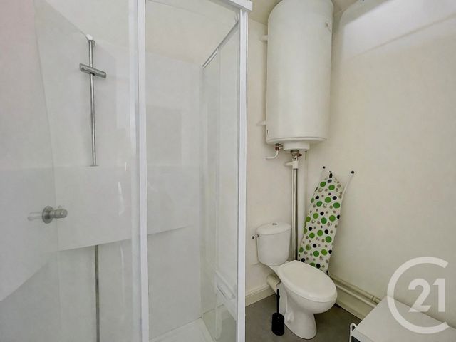 Appartement T2 &agrave; louer - 2 pi&egrave;ces - 30 m2 - Laval - 53 - PAYS-DE-LOIRE