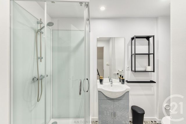 Appartement F5 &agrave; louer - 5 pi&egrave;ces - 103 m2 - Laval - 53 - PAYS-DE-LOIRE