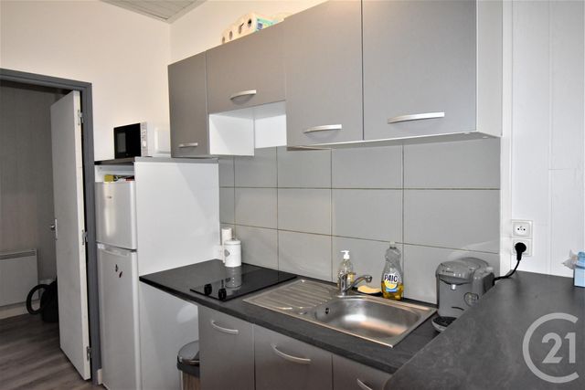 Appartement T2 &agrave; louer - 2 pi&egrave;ces - 25,51 m2 - Laval - 53 - PAYS-DE-LOIRE