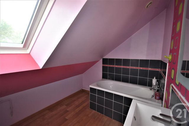 Maison &agrave; louer - 4 pi&egrave;ces - 73,82 m2 - Nuille Sur Vicoin - 53 - PAYS-DE-LOIRE