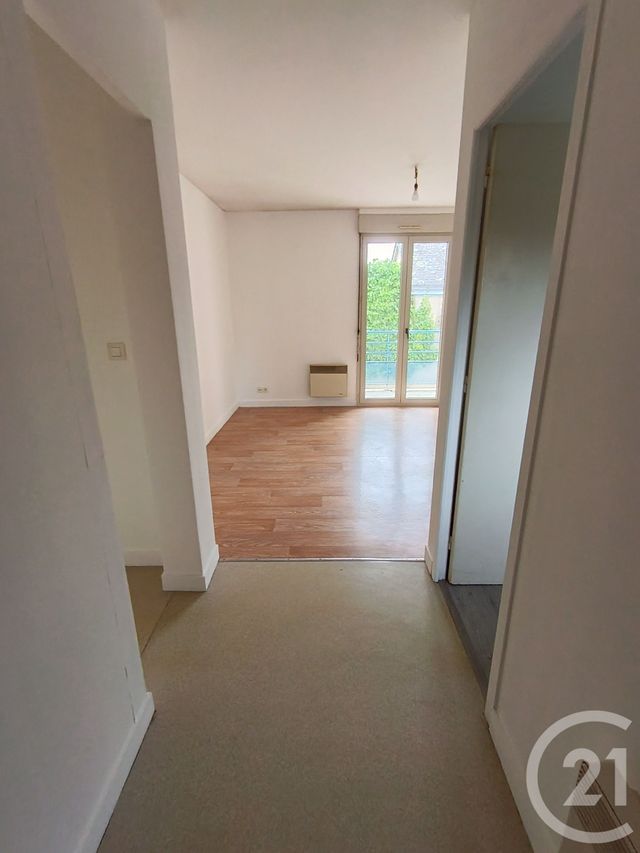 Appartement T2 &agrave; louer - 2 pi&egrave;ces - 40,56 m2 - Evron - 53 - PAYS-DE-LOIRE