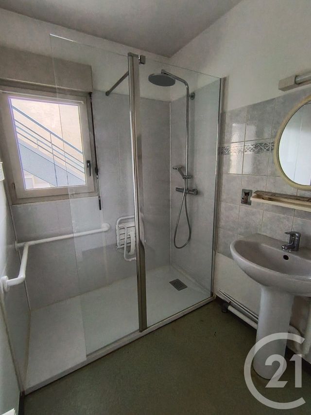 Appartement T2 &agrave; louer - 2 pi&egrave;ces - 40,56 m2 - Evron - 53 - PAYS-DE-LOIRE