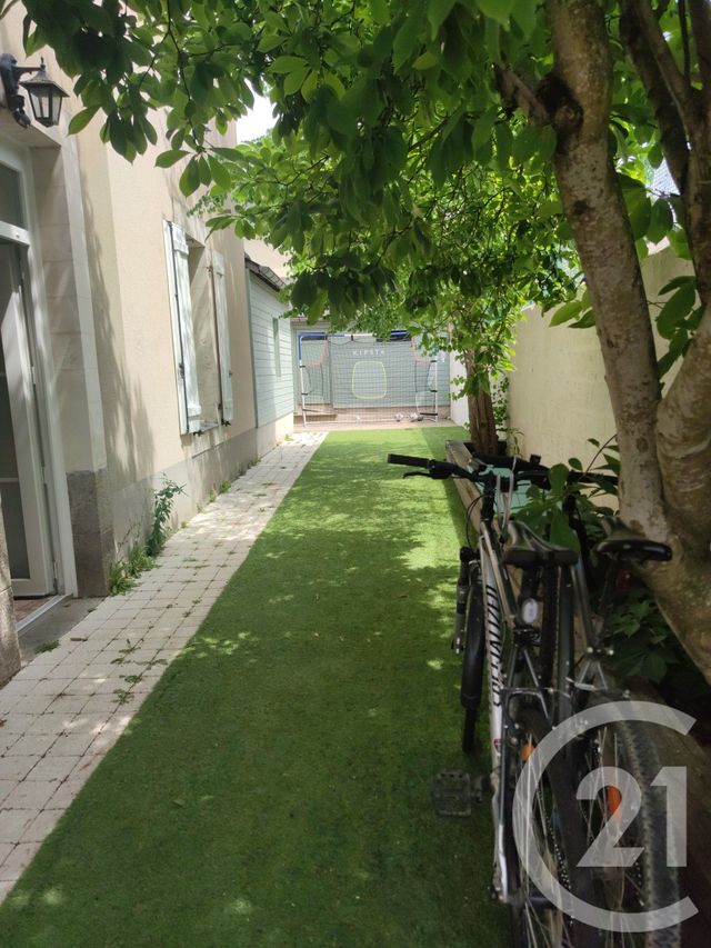 Maison &agrave; louer - 6 pi&egrave;ces - 155 m2 - Laval - 53 - PAYS-DE-LOIRE