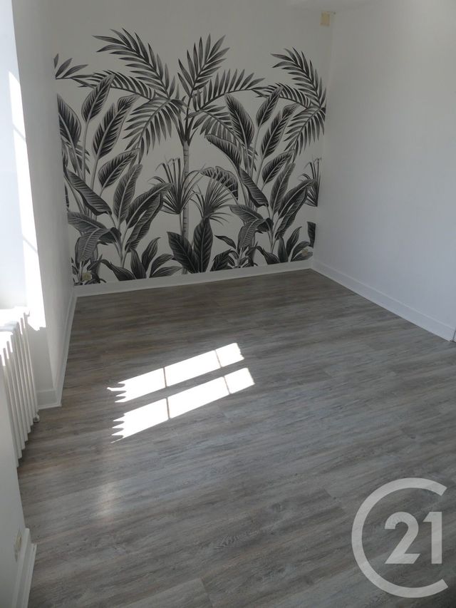 Maison &agrave; louer - 6 pi&egrave;ces - 155 m2 - Laval - 53 - PAYS-DE-LOIRE