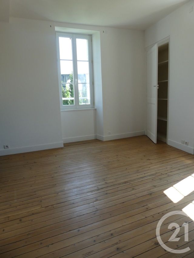 Maison &agrave; louer - 6 pi&egrave;ces - 155 m2 - Laval - 53 - PAYS-DE-LOIRE