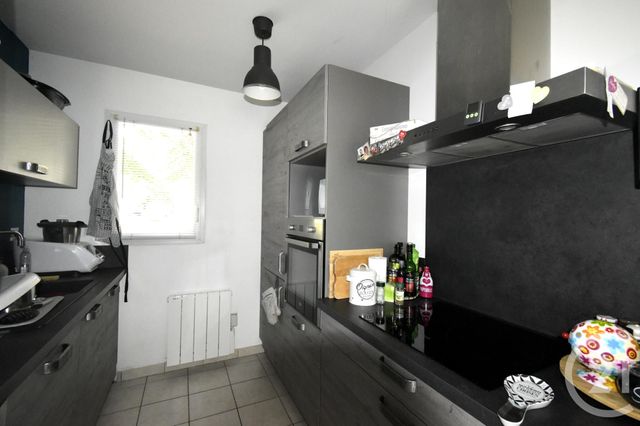 Appartement Duplex &agrave; louer - 3 pi&egrave;ces - 78,03 m2 - Laval - 53 - PAYS-DE-LOIRE