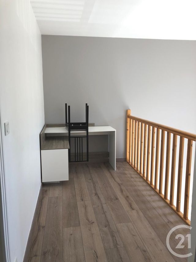 Appartement Duplex &agrave; louer - 3 pi&egrave;ces - 78,03 m2 - Laval - 53 - PAYS-DE-LOIRE
