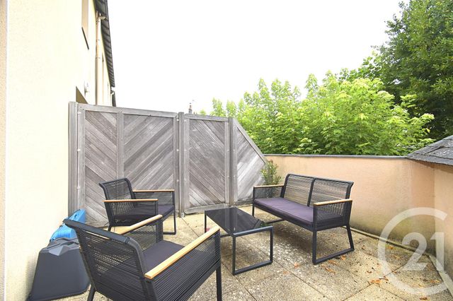 Appartement Duplex &agrave; louer - 3 pi&egrave;ces - 78,03 m2 - Laval - 53 - PAYS-DE-LOIRE
