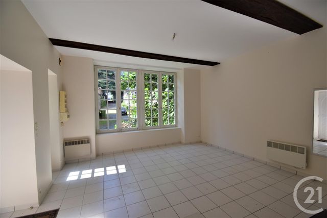 Maison &agrave; louer - 2 pi&egrave;ces - 49 m2 - St Berthevin - 53 - PAYS-DE-LOIRE