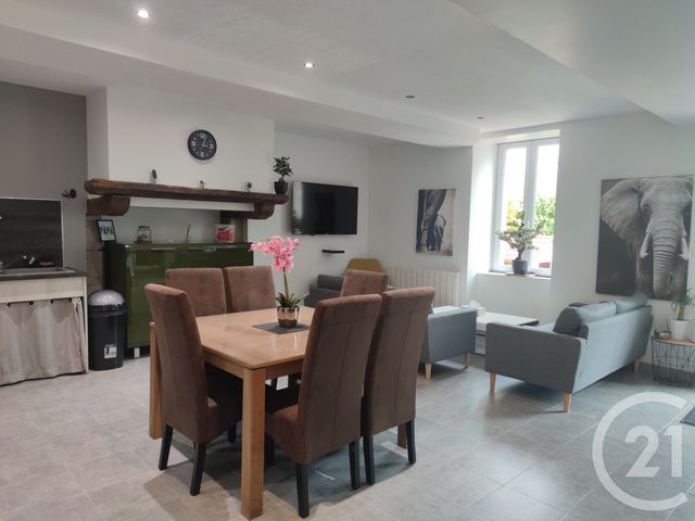 Maison &agrave; louer - 4 pi&egrave;ces - 93,69 m2 - Montjean - 53 - PAYS-DE-LOIRE