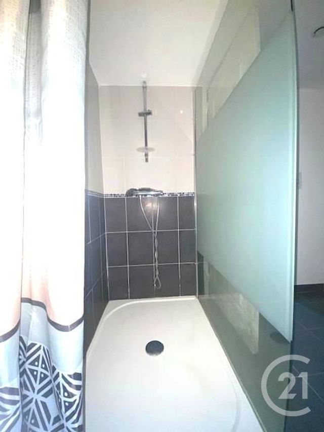 Appartement F2 &agrave; louer - 2 pi&egrave;ces - 28,72 m2 - Laval - 53 - PAYS-DE-LOIRE