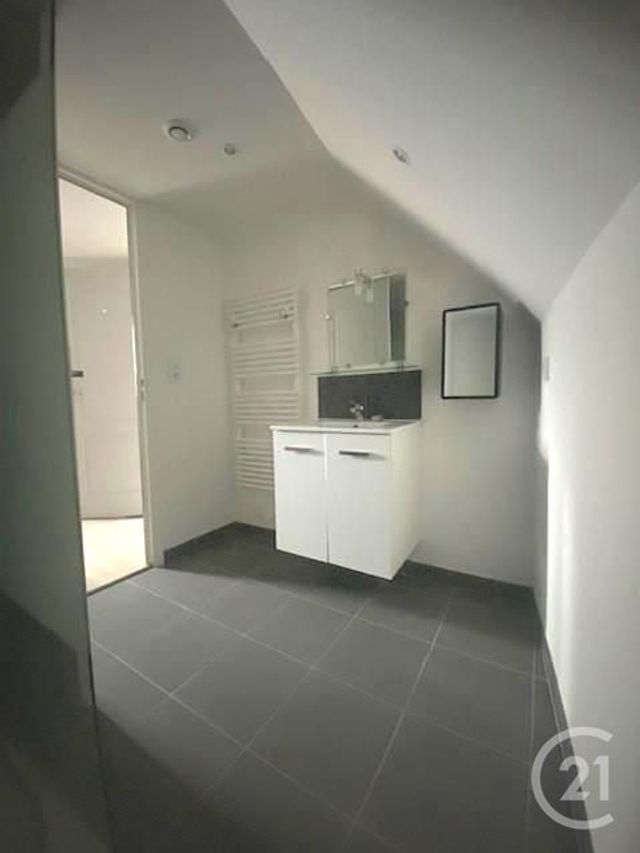 Appartement F2 &agrave; louer - 2 pi&egrave;ces - 28,72 m2 - Laval - 53 - PAYS-DE-LOIRE