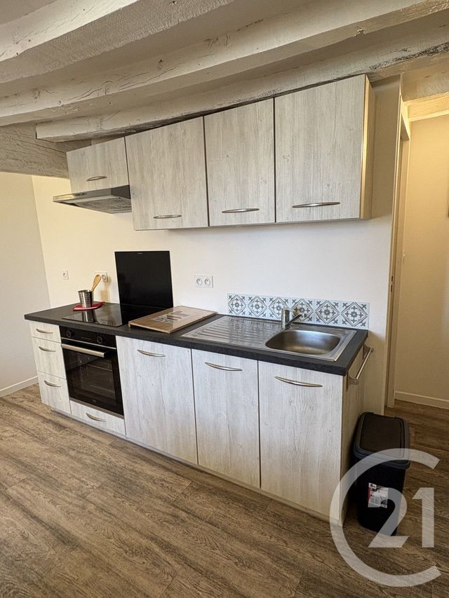 Appartement T2 &agrave; louer - 2 pi&egrave;ces - 29,15 m2 - Laval - 53 - PAYS-DE-LOIRE