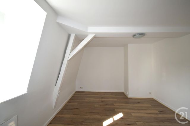 Appartement F2 &agrave; louer - 2 pi&egrave;ces - 35,71 m2 - St Berthevin - 53 - PAYS-DE-LOIRE