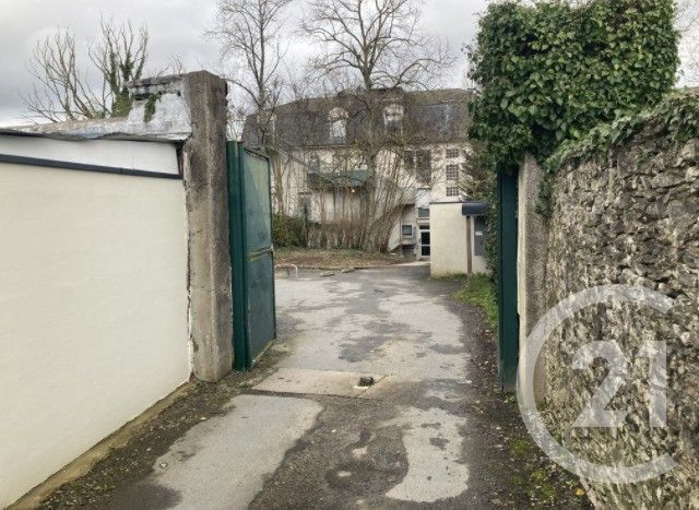 Parking &agrave; louer - 10 m2 - Laval - 53 - PAYS-DE-LOIRE