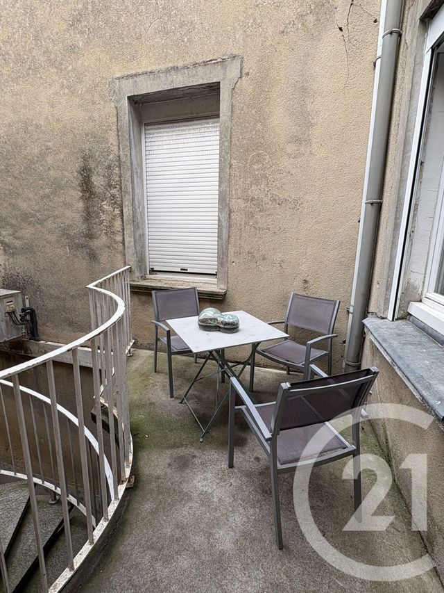 Appartement F3 bis &agrave; louer - 4 pi&egrave;ces - 90,33 m2 - Cosse Le Vivien - 53 - PAYS-DE-LOIRE