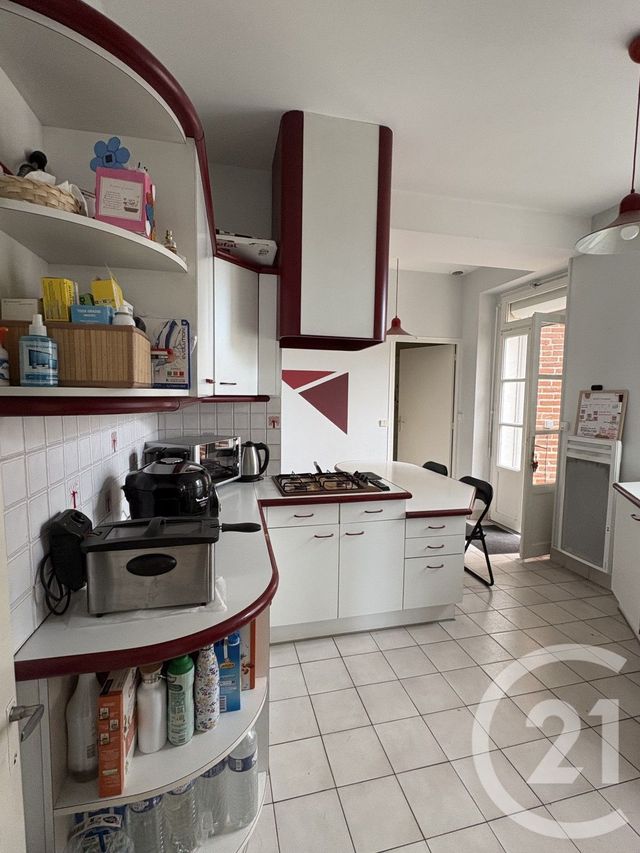 Appartement F3 bis &agrave; louer - 4 pi&egrave;ces - 90,33 m2 - Cosse Le Vivien - 53 - PAYS-DE-LOIRE