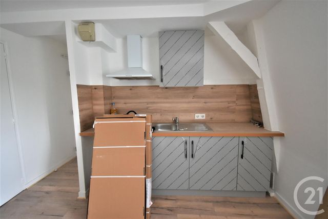 Appartement F2 &agrave; louer - 2 pi&egrave;ces - 39,50 m2 - St Berthevin - 53 - PAYS-DE-LOIRE