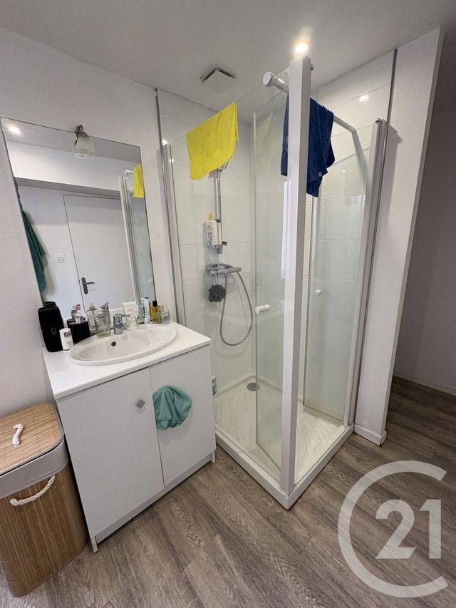 Appartement T2 &agrave; louer - 2 pi&egrave;ces - 37,96 m2 - Laval - 53 - PAYS-DE-LOIRE