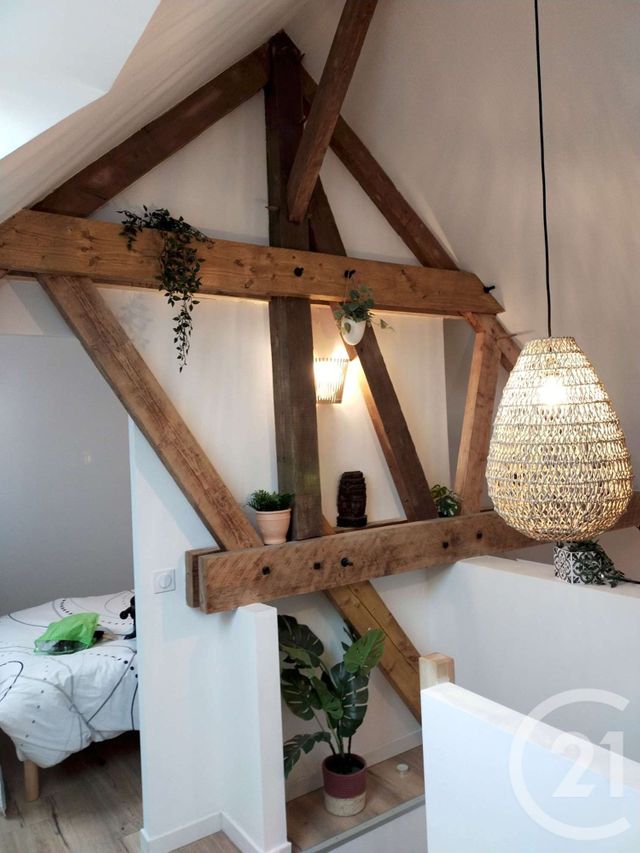 Appartement T3 &agrave; louer - 3 pi&egrave;ces - 62,14 m2 - Cosse Le Vivien - 53 - PAYS-DE-LOIRE