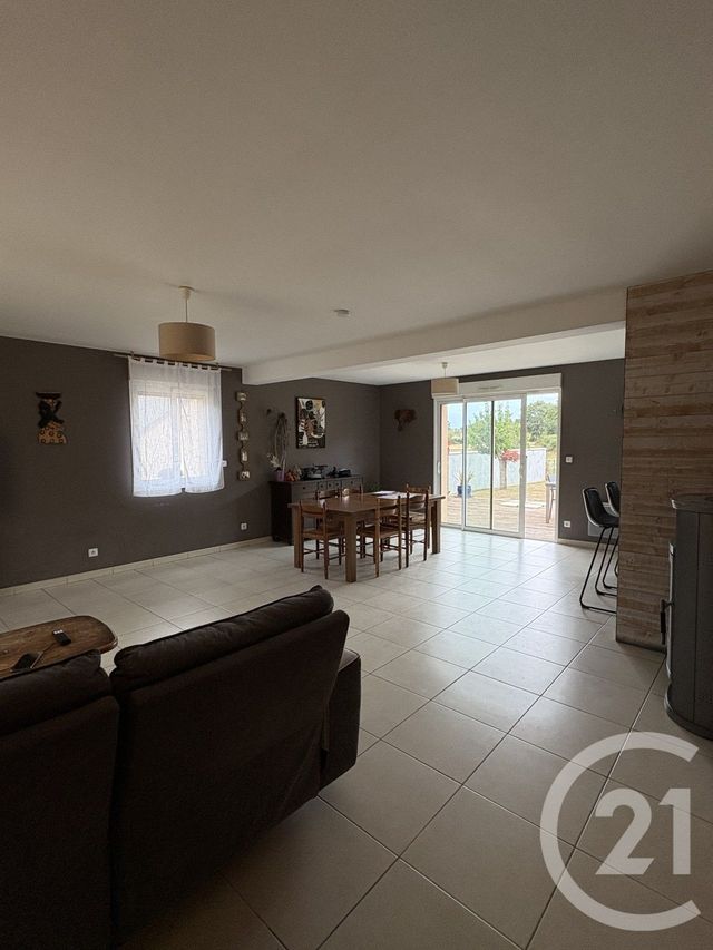 Maison &agrave; louer - 5 pi&egrave;ces - 120,36 m2 - Chateau Gontier - 53 - PAYS-DE-LOIRE