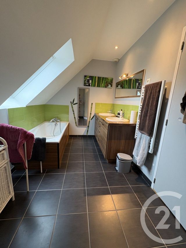 Maison &agrave; louer - 5 pi&egrave;ces - 120,36 m2 - Chateau Gontier - 53 - PAYS-DE-LOIRE