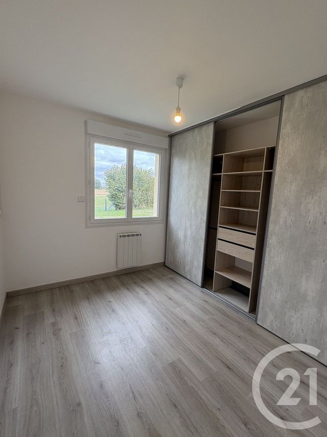 Maison &agrave; louer - 4 pi&egrave;ces - 102 m2 - Loiron Ruille - 53 - PAYS-DE-LOIRE
