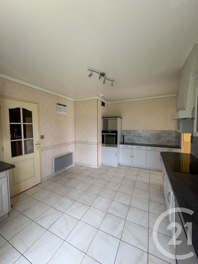Maison &agrave; louer - 4 pi&egrave;ces - 102 m2 - Loiron Ruille - 53 - PAYS-DE-LOIRE