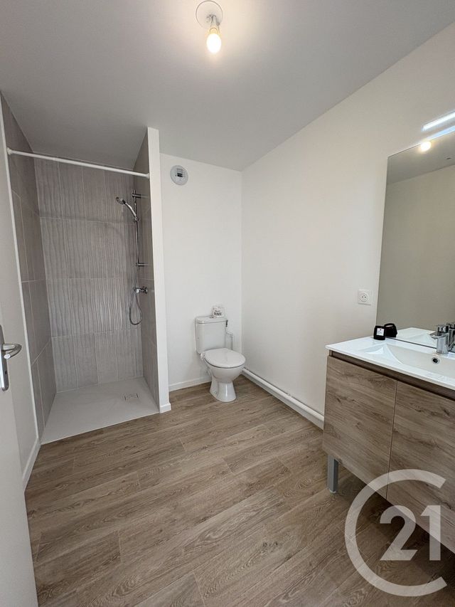 Appartement T2 &agrave; louer - 2 pi&egrave;ces - 46,03 m2 - Bonchamp Les Laval - 53 - PAYS-DE-LOIRE