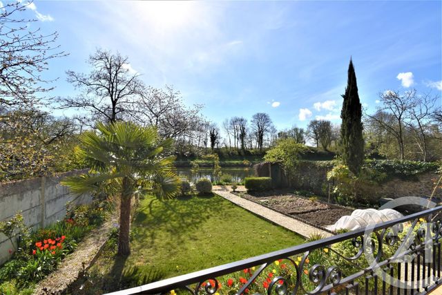 Maison &agrave; louer - 5 pi&egrave;ces - 102,69 m2 - Change - 53 - PAYS-DE-LOIRE