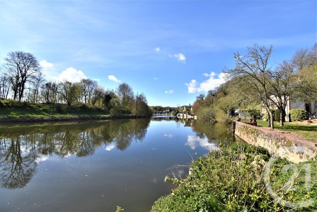 Maison &agrave; louer - 5 pi&egrave;ces - 102,69 m2 - Change - 53 - PAYS-DE-LOIRE