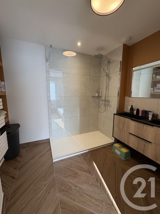 Maison &agrave; louer - 5 pi&egrave;ces - 102,87 m2 - Laval - 53 - PAYS-DE-LOIRE