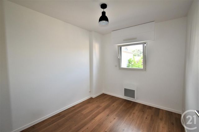 Appartement F3 &agrave; louer - 3 pi&egrave;ces - 64,99 m2 - Laval - 53 - PAYS-DE-LOIRE
