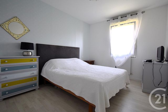 Maison &agrave; louer - 7 pi&egrave;ces - 114 m2 - St Berthevin - 53 - PAYS-DE-LOIRE