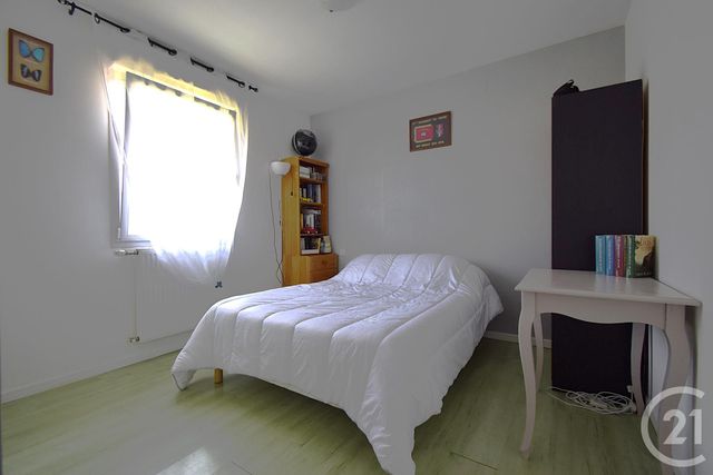 Maison &agrave; louer - 7 pi&egrave;ces - 114 m2 - St Berthevin - 53 - PAYS-DE-LOIRE