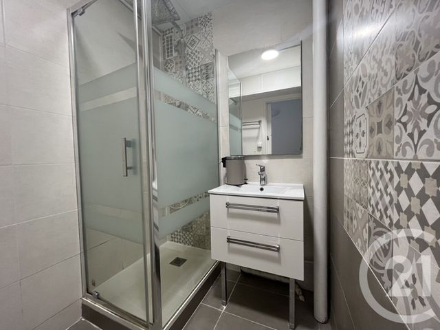Appartement Chambre &agrave; louer - 4 pi&egrave;ces - 63,97 m2 - Laval - 53 - PAYS-DE-LOIRE