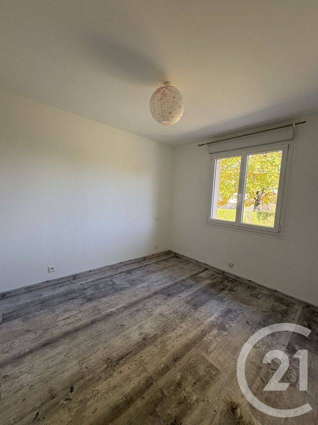 Maison &agrave; louer - 4 pi&egrave;ces - 79,74 m2 - Arquenay - 53 - PAYS-DE-LOIRE