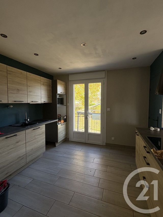 Maison &agrave; louer - 4 pi&egrave;ces - 79,74 m2 - Arquenay - 53 - PAYS-DE-LOIRE