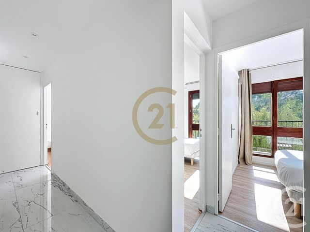 Appartement F4 à vendre - 4 pièces - 83,92 m2 - Le Chesnay - 78 - ILE-DE-FRANCE