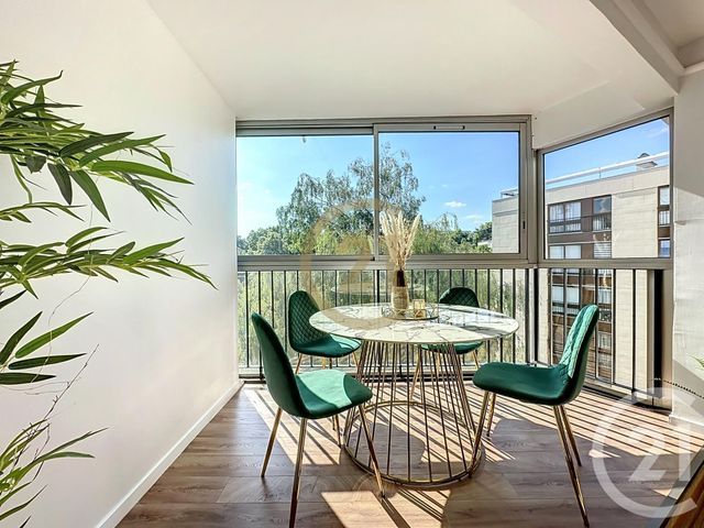 Appartement F4 à vendre - 4 pièces - 83,92 m2 - Le Chesnay - 78 - ILE-DE-FRANCE