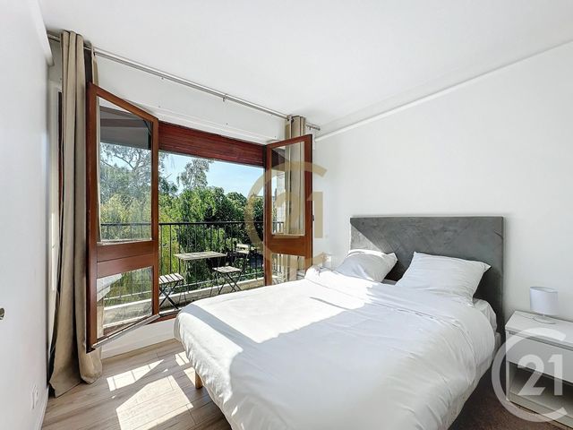 Appartement F4 à vendre - 4 pièces - 83,92 m2 - Le Chesnay - 78 - ILE-DE-FRANCE