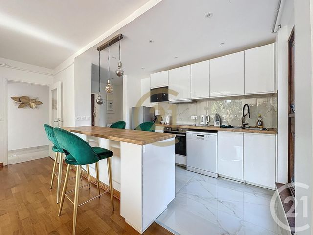 Appartement F4 à vendre - 4 pièces - 83,92 m2 - Le Chesnay - 78 - ILE-DE-FRANCE