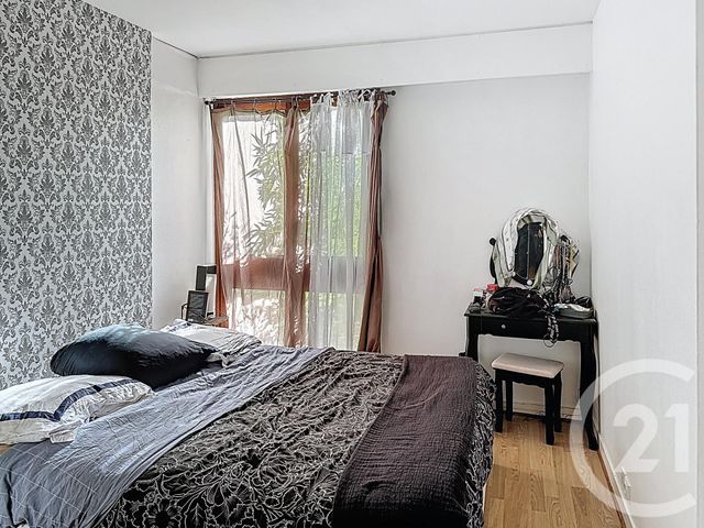 Appartement à vendre - 3 pièces - 60,63 m2 - Le Chesnay - 78 - ILE-DE-FRANCE