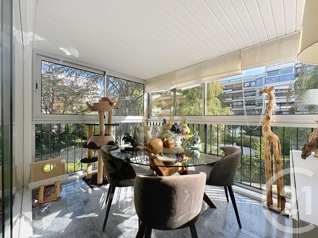 Appartement à vendre - 2 pièces - 62,25 m2 - Le Chesnay - 78 - ILE-DE-FRANCE