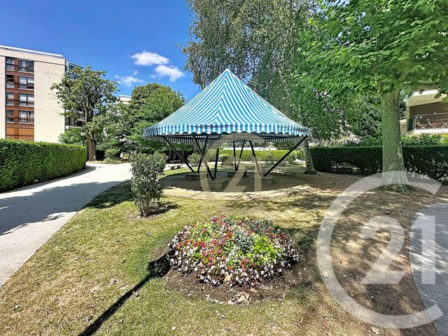 Appartement F4 &agrave; vendre - 4 pi&egrave;ces - 87,79 m2 - Le Chesnay - 78 - ILE-DE-FRANCE