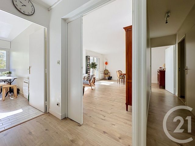 Appartement F5 &agrave; vendre - 5 pi&egrave;ces - 111,01 m2 - Le Chesnay - 78 - ILE-DE-FRANCE
