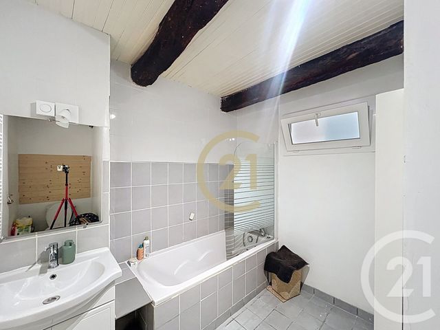 Maison &agrave; louer - 2 pi&egrave;ces - 54,71 m2 - Remoulins - 30 - LANGUEDOC-ROUSSILLON