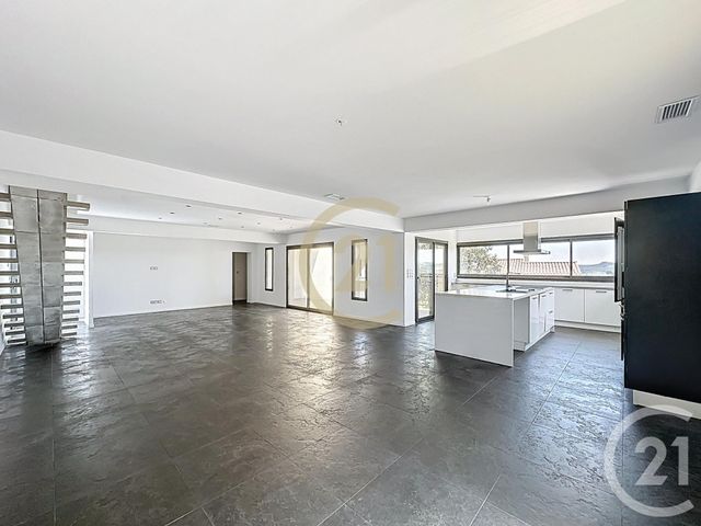 Maison à vendre - 7 pièces - 216,38 m2 - Aramon - 30 - LANGUEDOC-ROUSSILLON