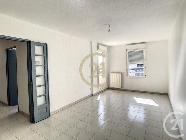 Appartement F2 &agrave; louer - 2 pi&egrave;ces - 48,63 m2 - Les Angles - 30 - LANGUEDOC-ROUSSILLON