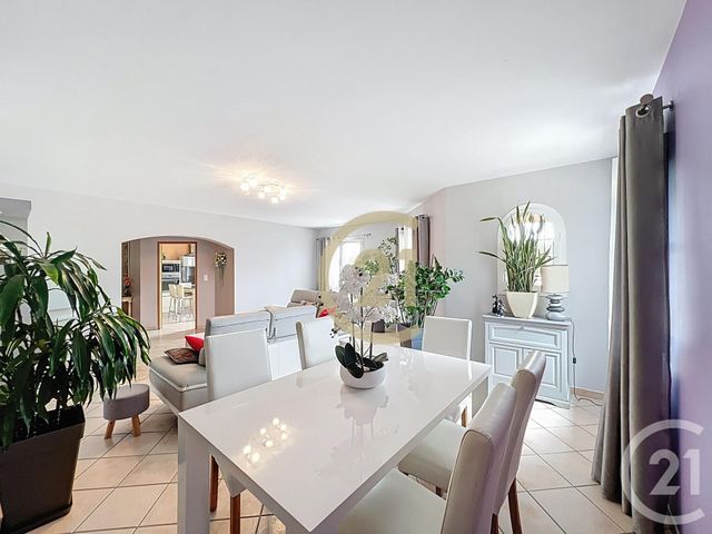 Maison à vendre - 5 pièces - 146 m2 - Uzes - 30 - LANGUEDOC-ROUSSILLON